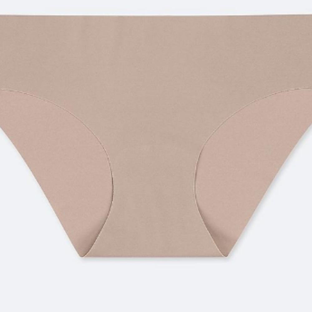 NWOT Uniqlo neutral panties